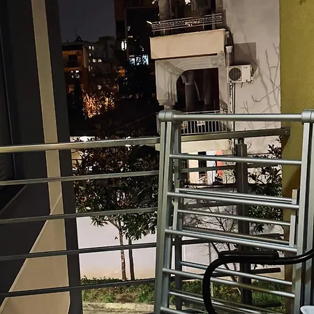 Lägenhet Irm's Place Tirana